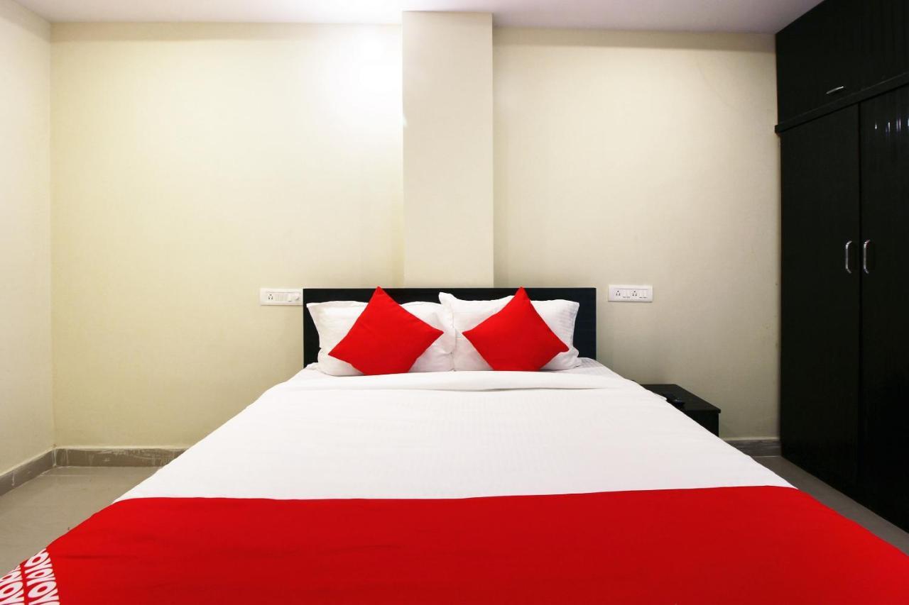 Oyo Sri Vinayaka Grand Otel Shamshabad Dış mekan fotoğraf
