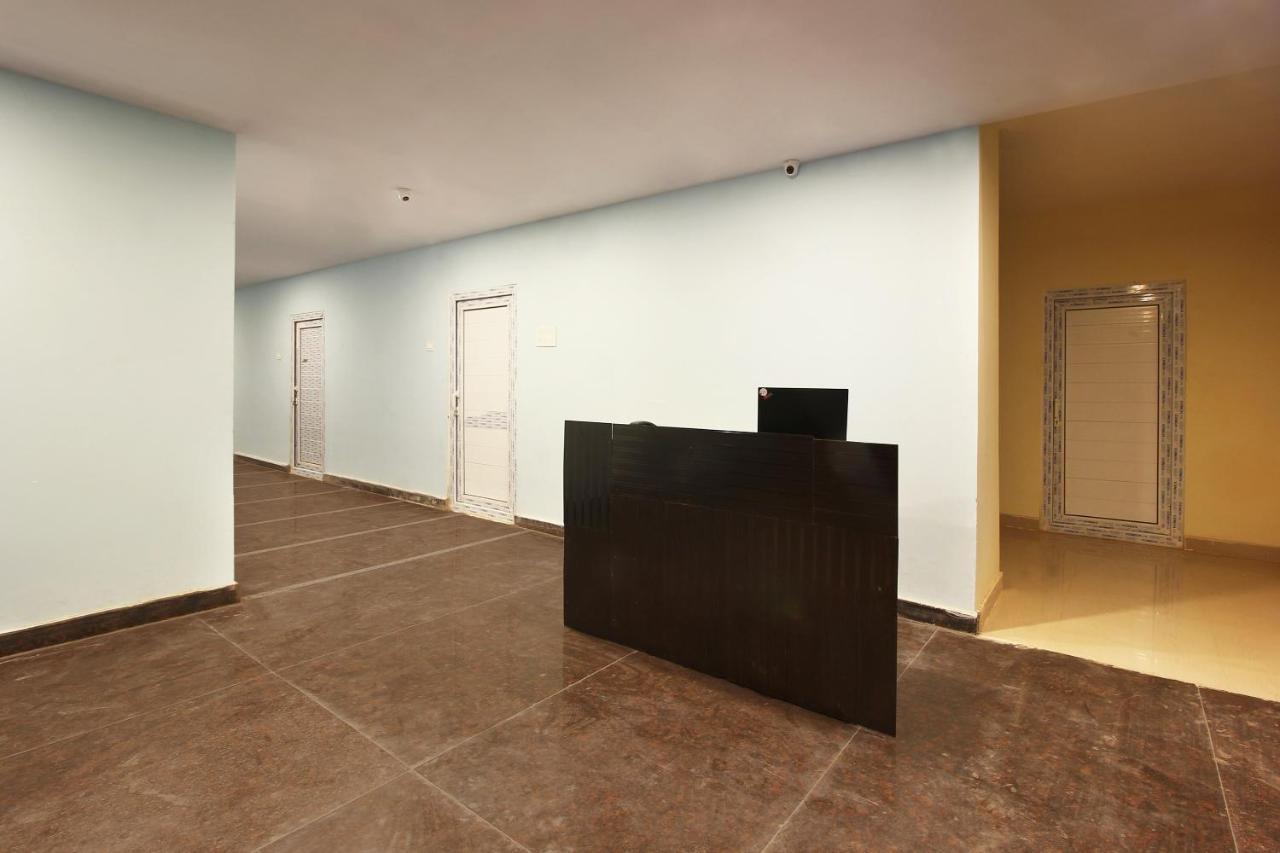 Oyo Sri Vinayaka Grand Otel Shamshabad Dış mekan fotoğraf