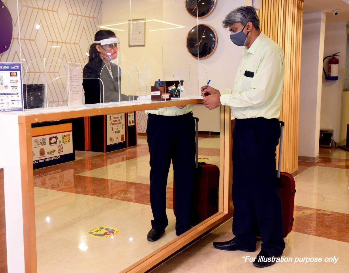 Oyo Sri Vinayaka Grand Otel Shamshabad Dış mekan fotoğraf