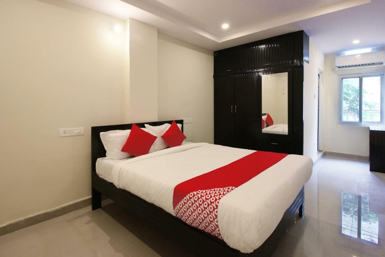 Oyo Sri Vinayaka Grand Otel Shamshabad Dış mekan fotoğraf
