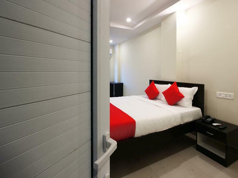 Oyo Sri Vinayaka Grand Otel Shamshabad Dış mekan fotoğraf